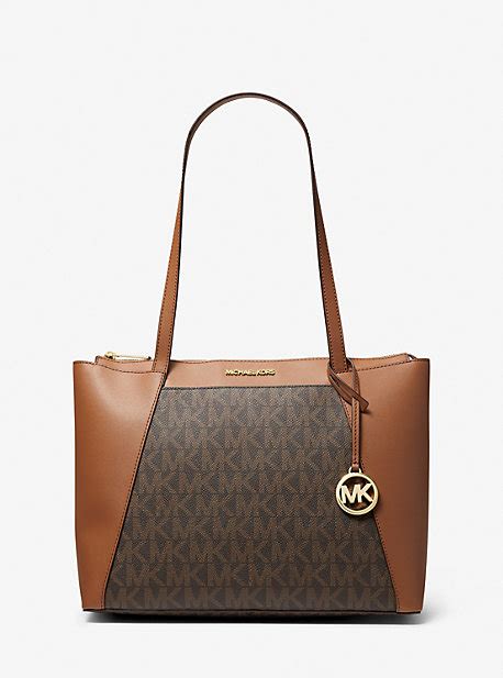 Maddie Medium Logo Tote Bag 